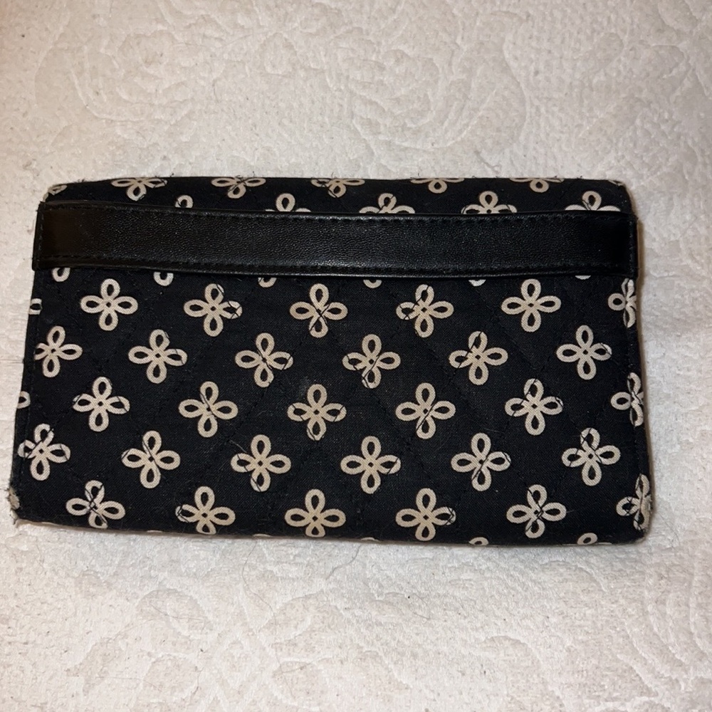 Vera Bradley wallet black and white